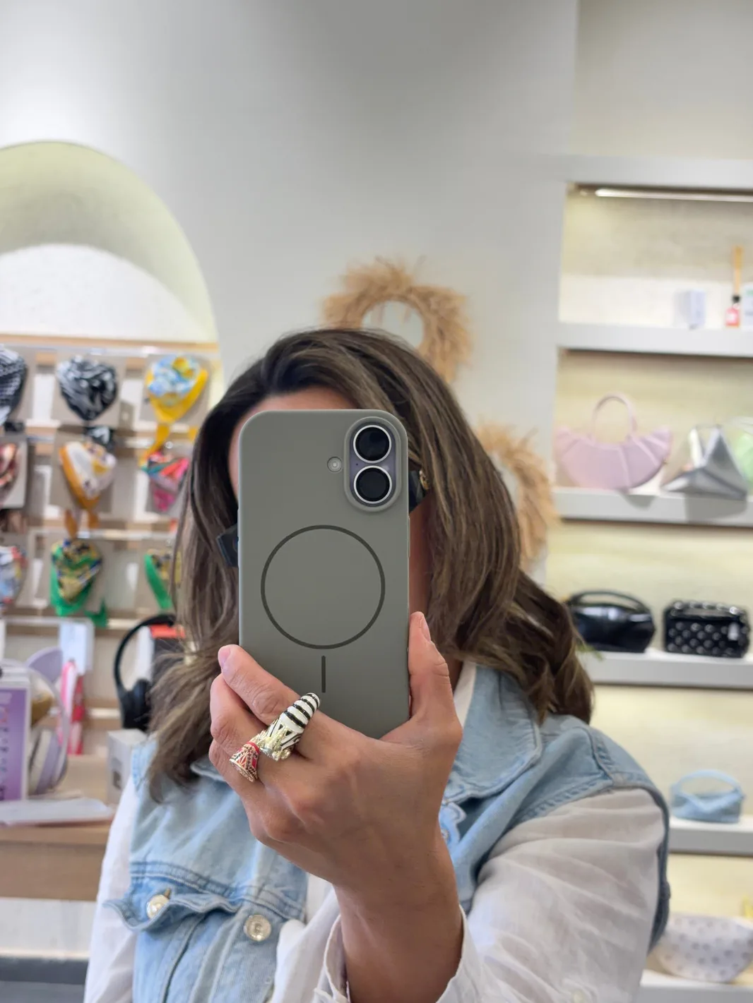 iPhone 17 MagSafe Destekli Telefon Kılıfı - 5 Renk Seçeneği — 4. fotoğraf