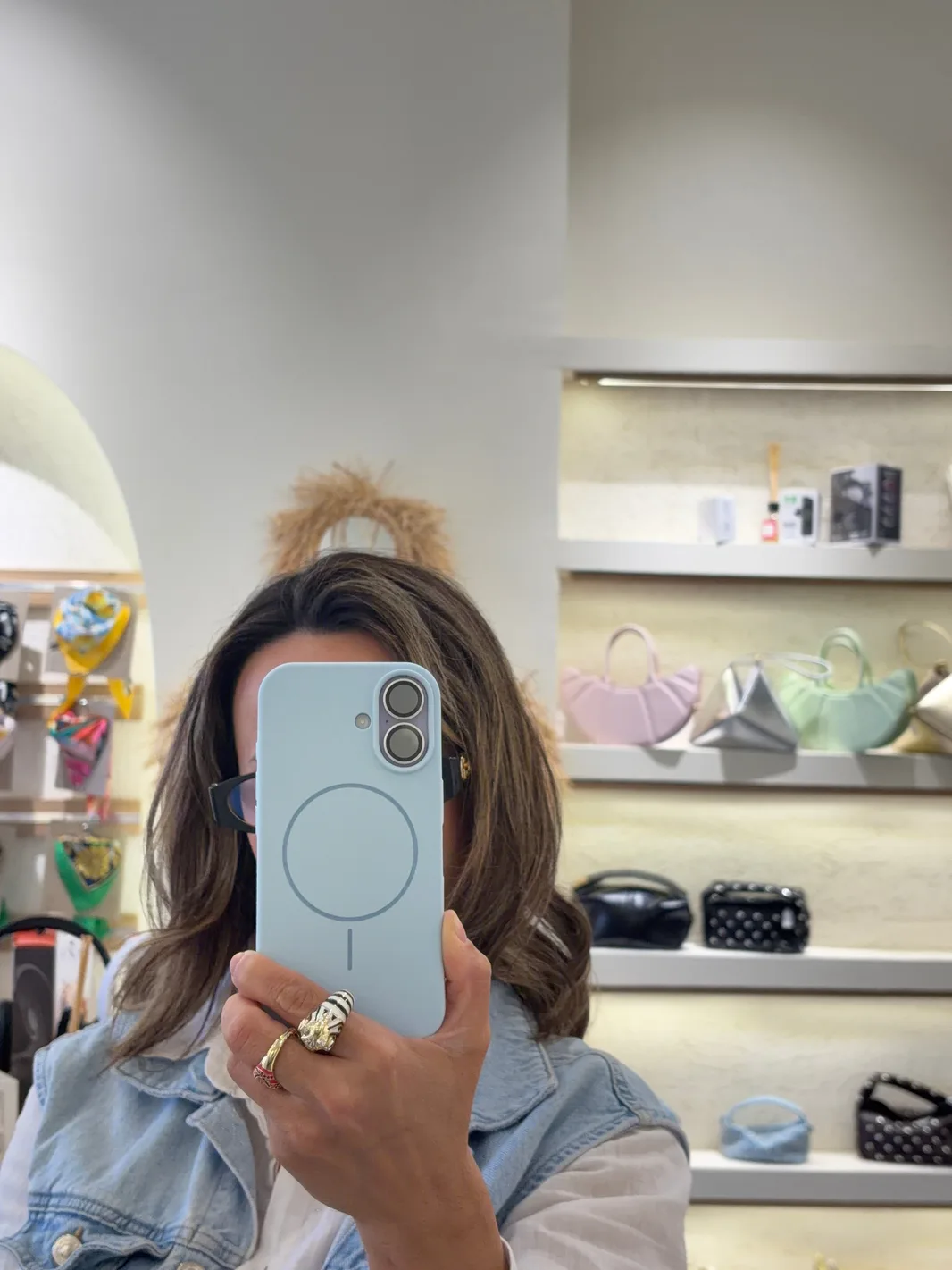 iPhone 17 MagSafe Destekli Telefon Kılıfı - 5 Renk Seçeneği — 2. fotoğraf
