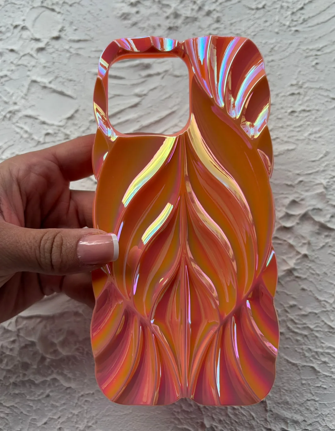 İphone 15 Plus Hologram Yaprak Desen Kılıf — 1. fotoğraf