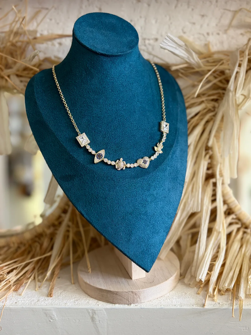 Zarif Charm Kolye — 1. fotoğraf